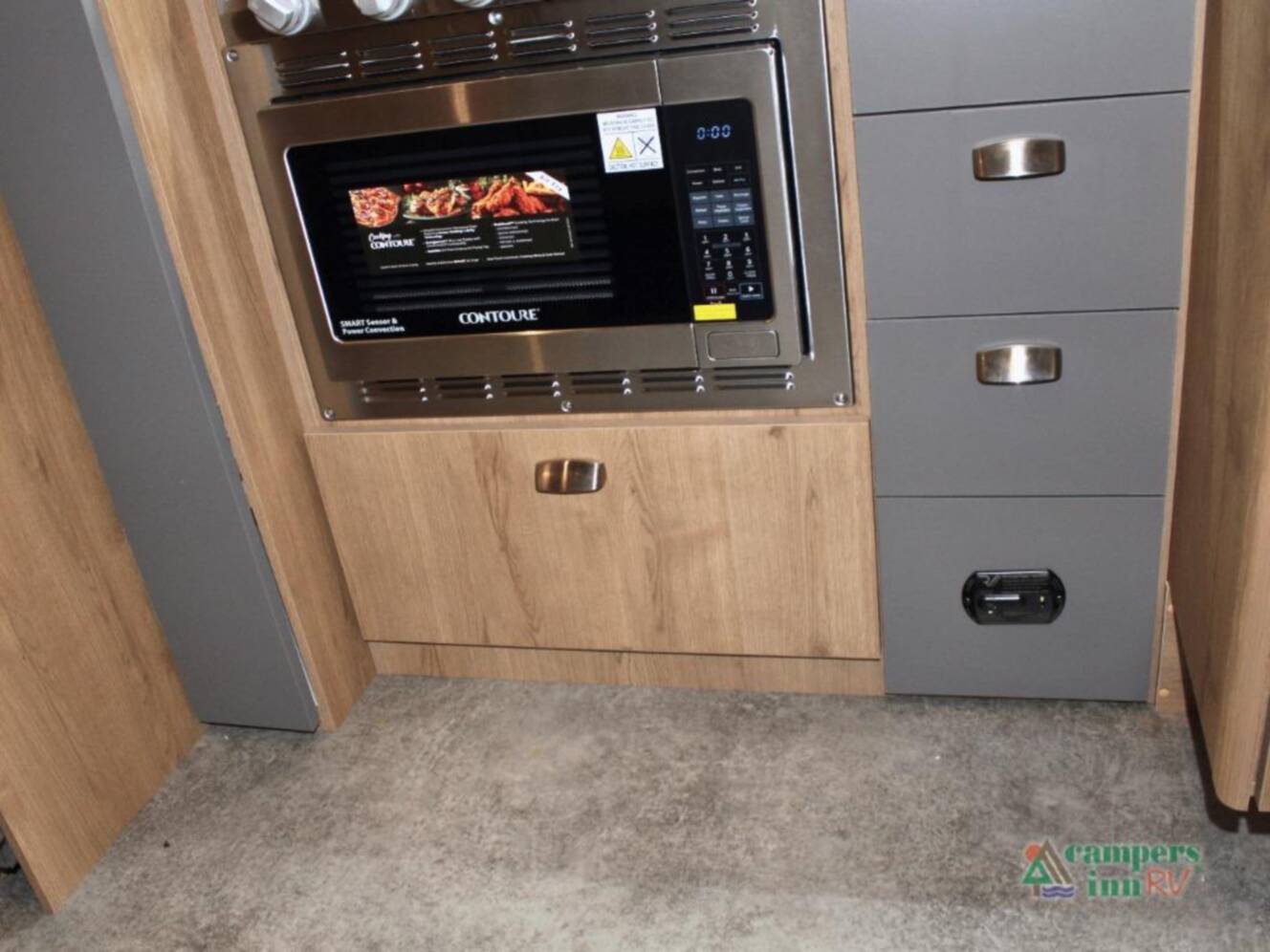 A photo of this 2026 Airstream Trade Wind 25FBQ