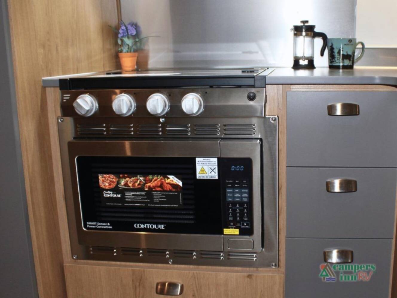 A photo of this 2026 Airstream Trade Wind 25FBQ