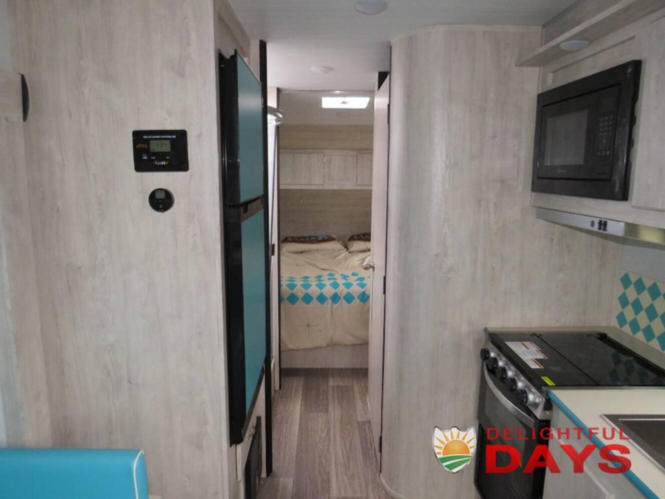 A photo of this 2026 Gulf Stream Rv Vintage Cruiser 23RSS