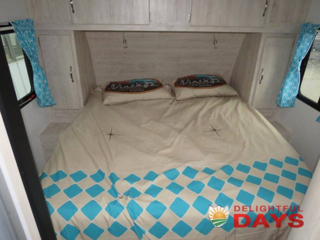 A photo of this 2026 Gulf Stream Rv Vintage Cruiser 23RSS
