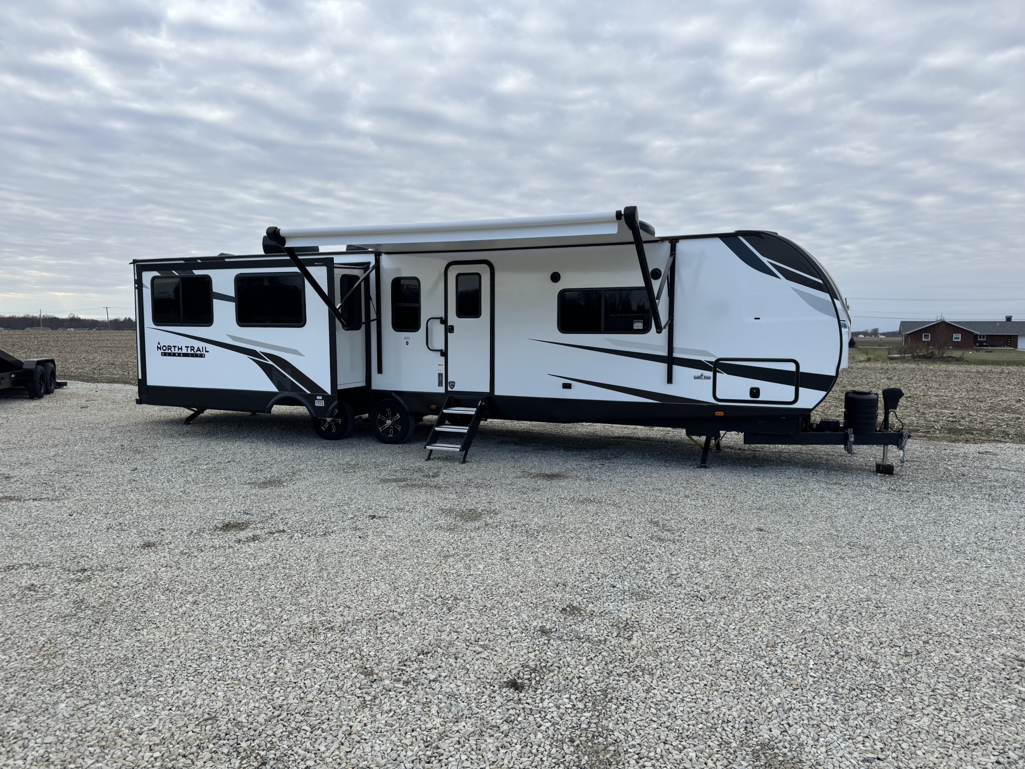 2024 Heartland NORTH TRAIL 33RETS RV