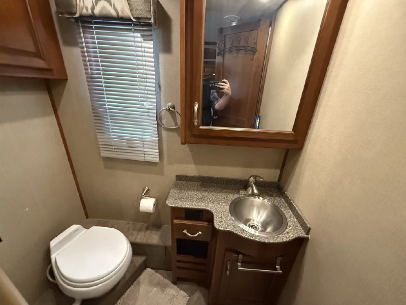 2016 FLEETWOOD BOUNDER 35K