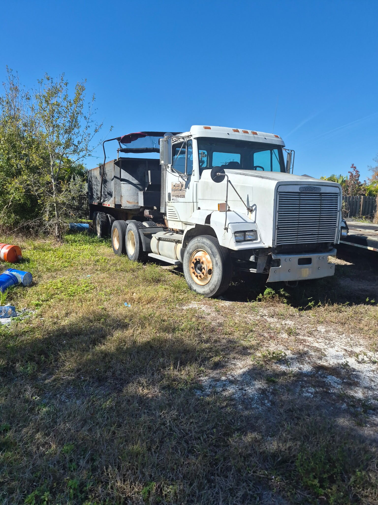 1994 FREIGHTLINER Truck w/Swing Gate Dump Trailer in Venice, FL
