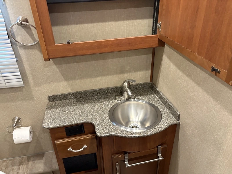 2016 FLEETWOOD BOUNDER 35K