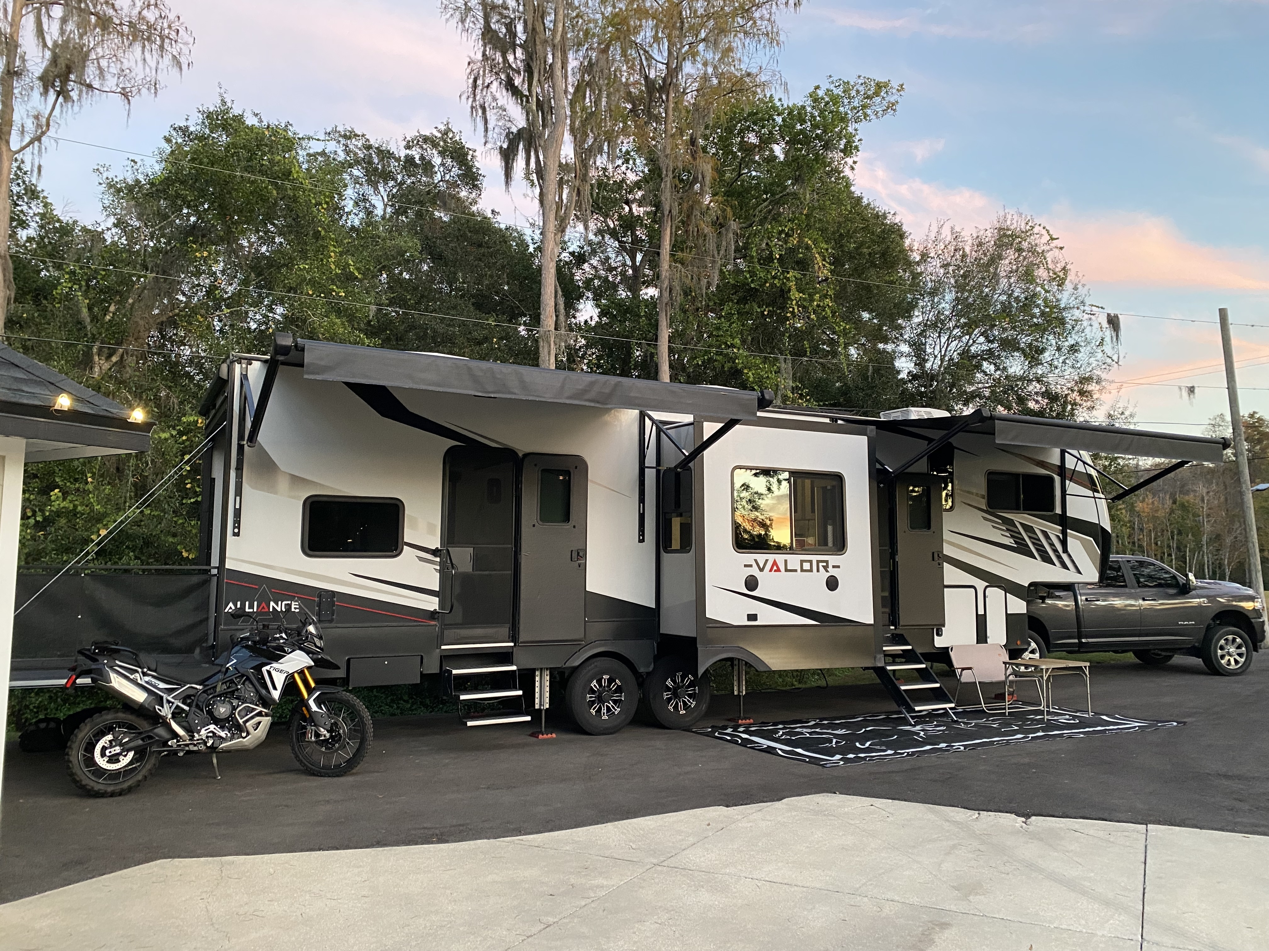2020-2026 Alliance RV Valor 37V13 RVs For Sale - RV Trader