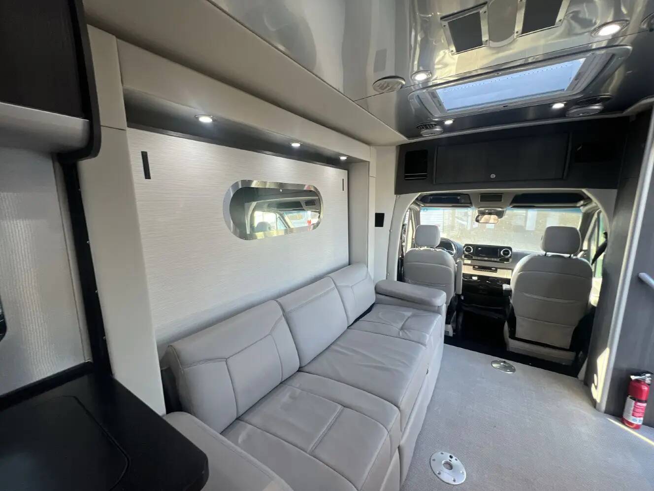A photo of this 2020 Airstream ATLAS MURPHY SUITE