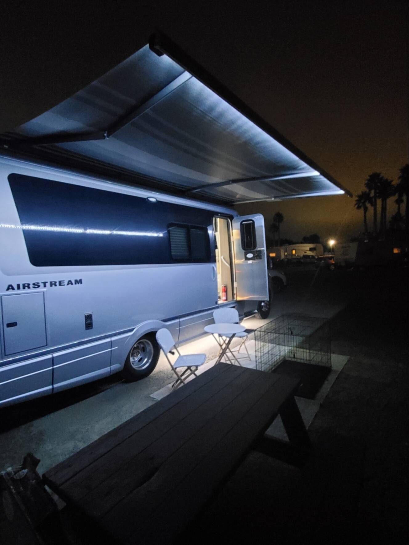 A photo of this 2020 Airstream ATLAS MURPHY SUITE