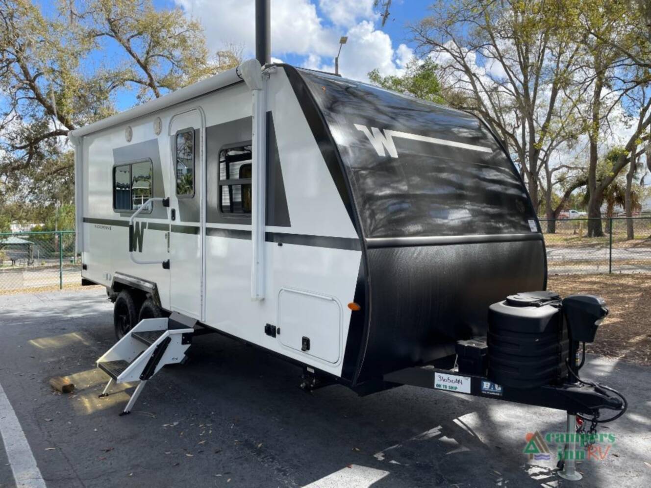 A photo of this 2026 Winnebago Micro Minnie 2000TRB