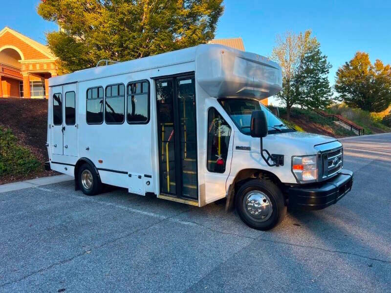 2018 FORD ECONOLINE in Harrisburg, PA