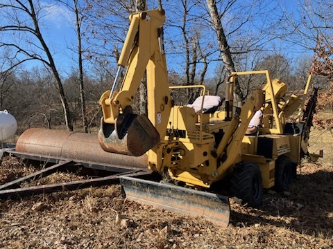 2016 VERMEER Ditch Digger in Meosho, MO