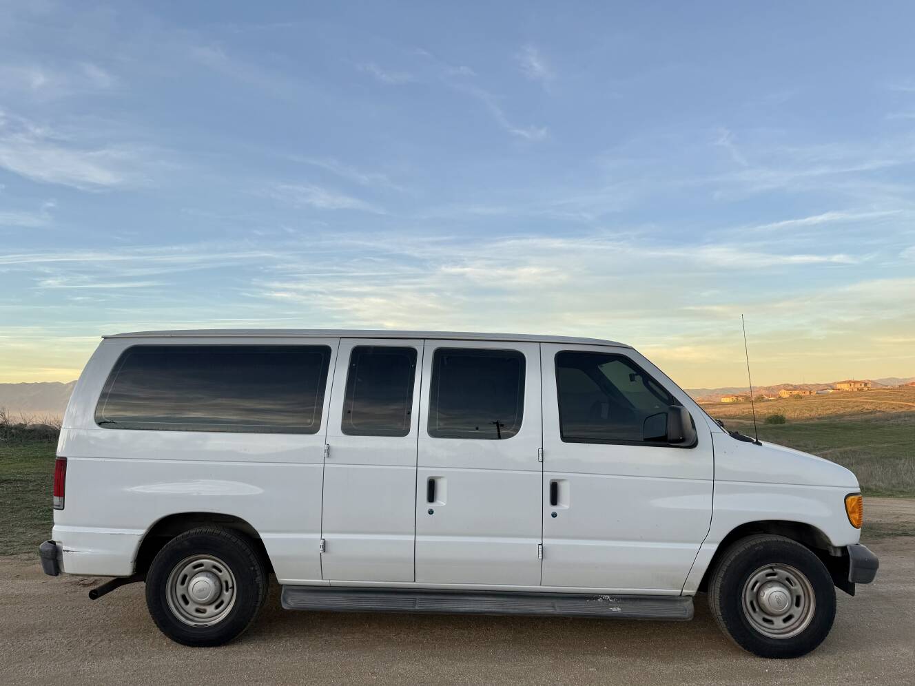 A photo of this 2006 Ford ECONOLINE 150