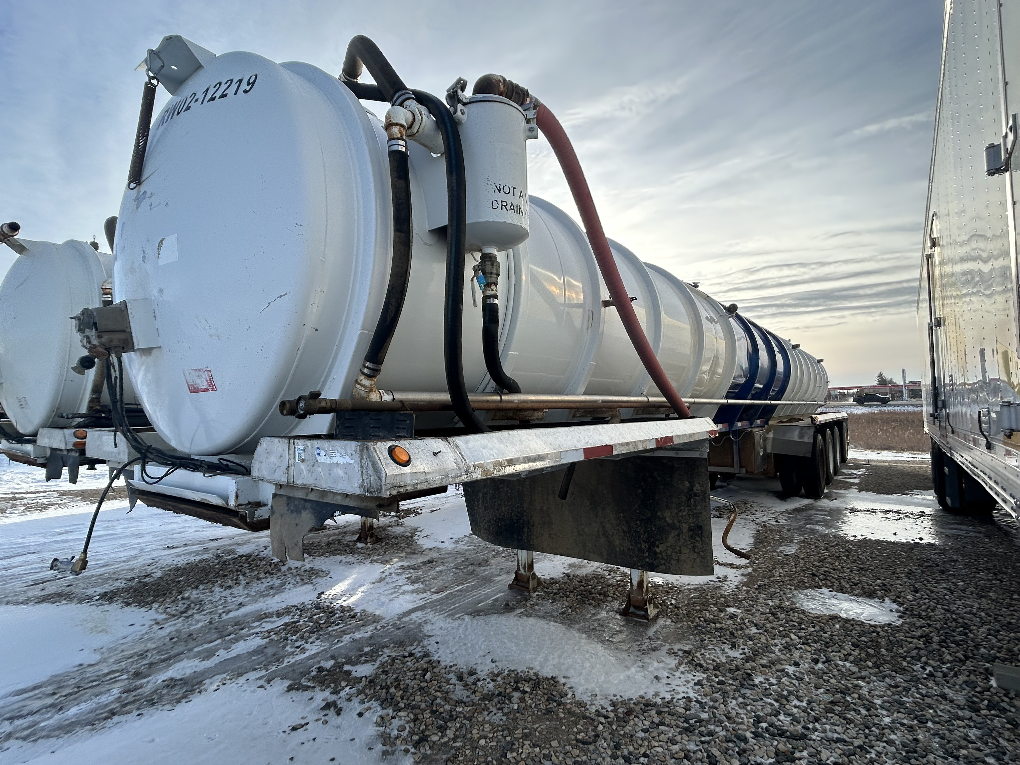 2014 CENTURY Vacuum Tanker in Stanley, ND