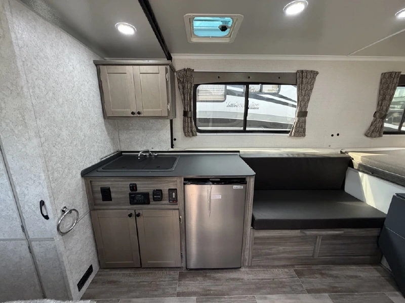2026 TRAILMANOR 2720 SERIES QB