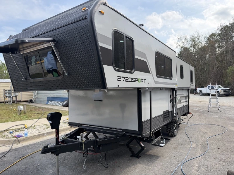 2026 TRAILMANOR 2720 SERIES QS