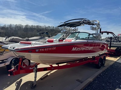 2013 Mastercraft X45 Ski and Wakeboard Boat boat