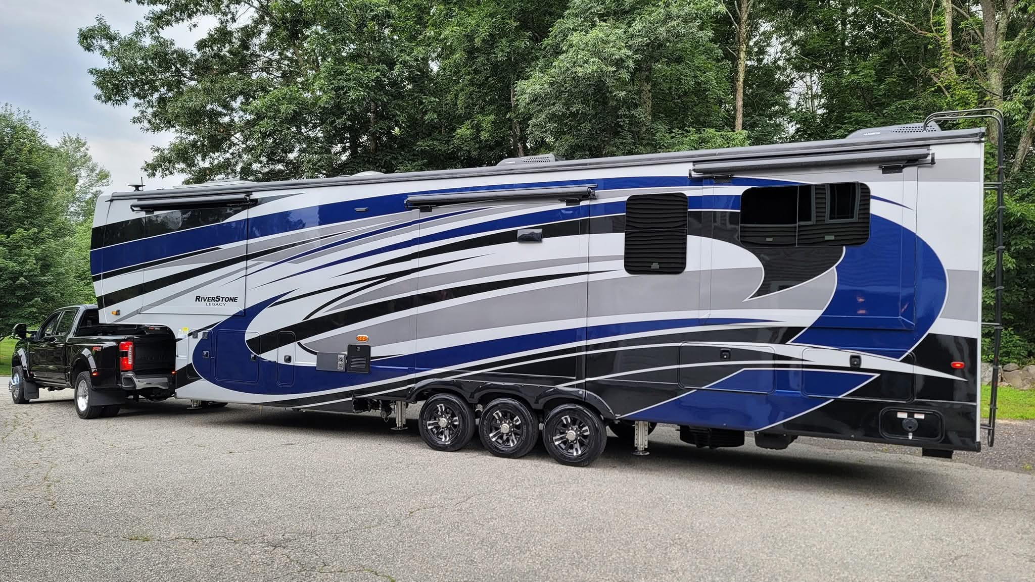 2022 Forest River RIVERSTONE LEGACY 419RD RV