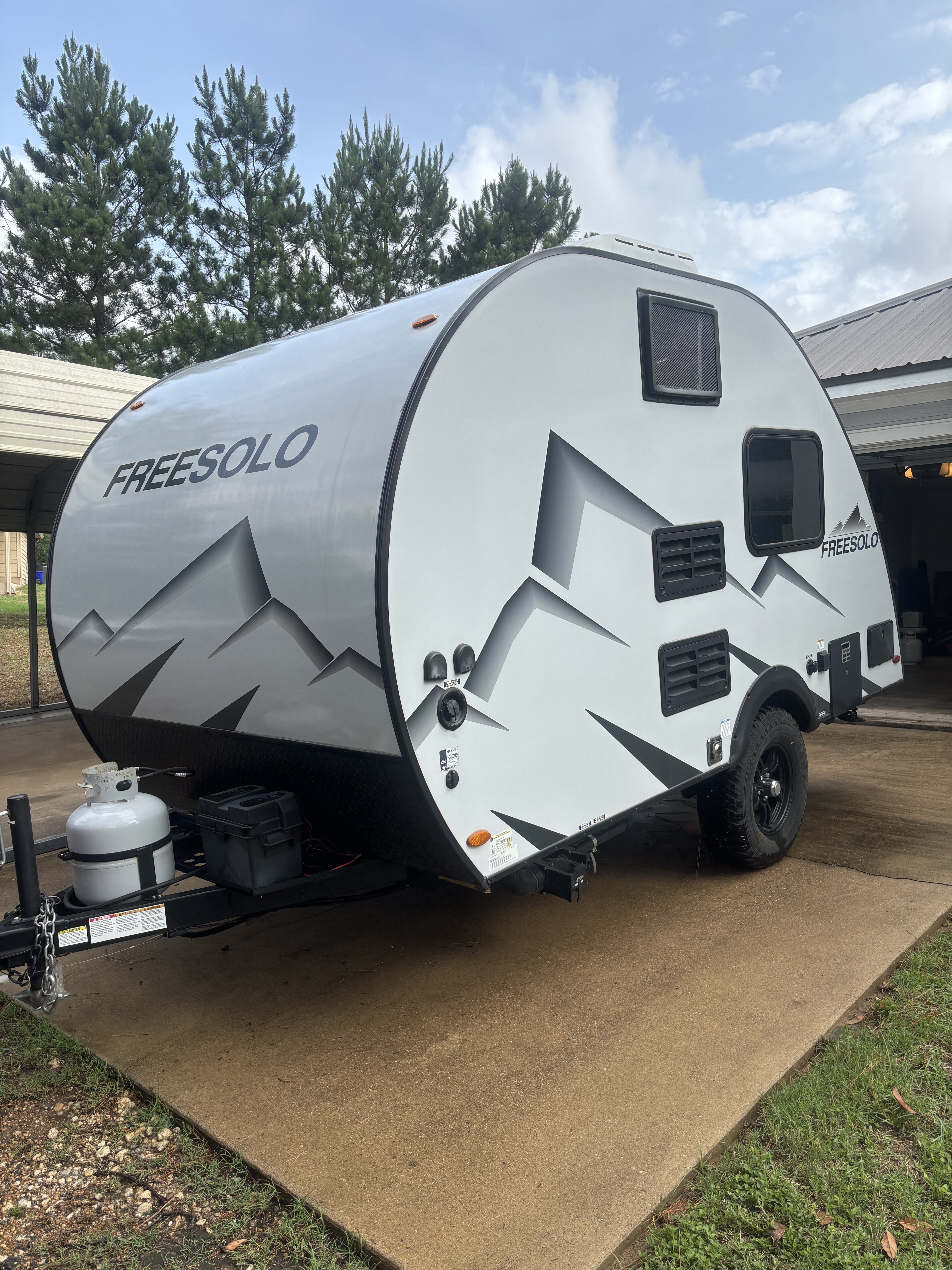 2021 Braxton Creek FREE SOLO ROMO RV