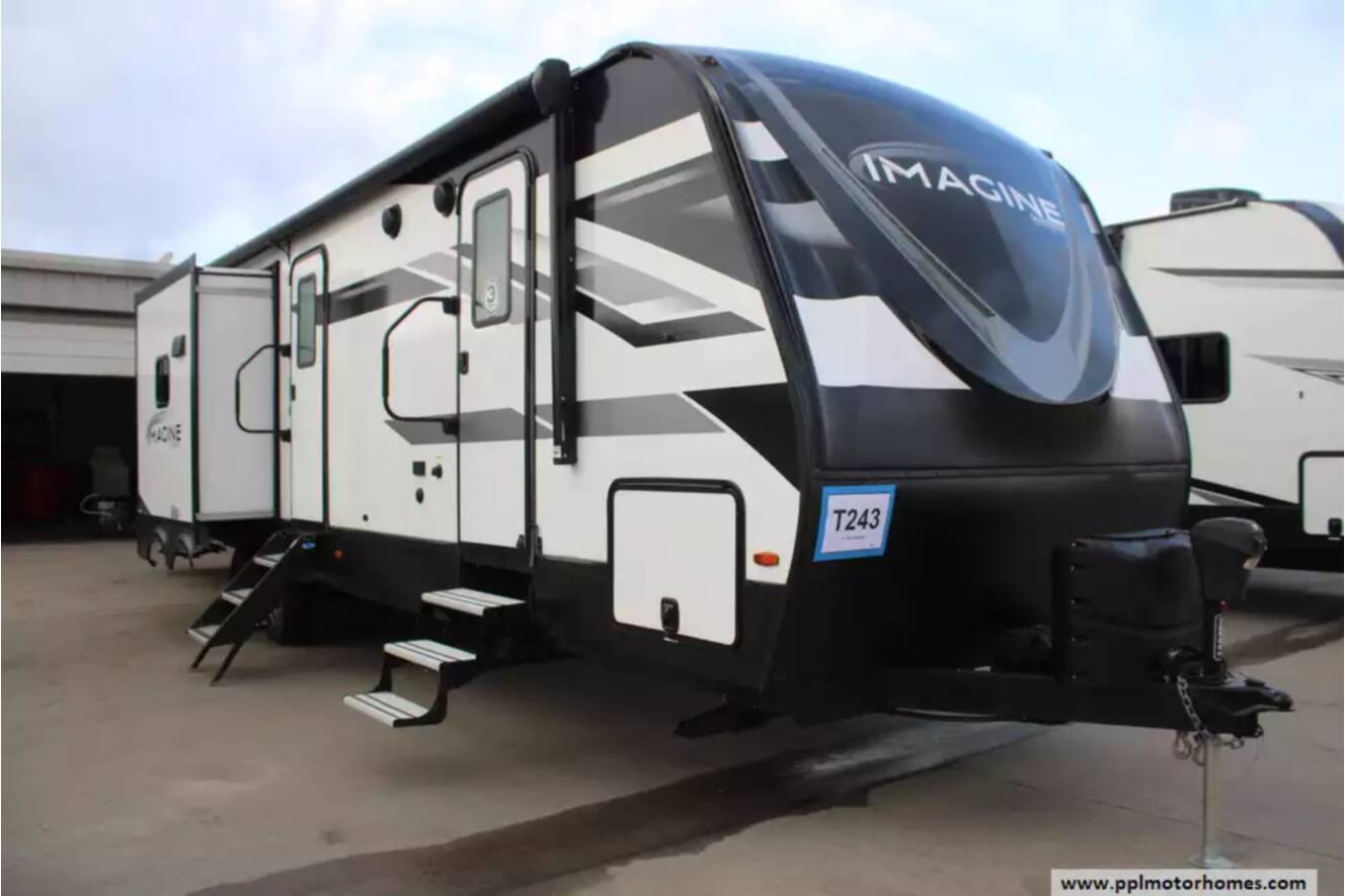A photo of this 2022 Grand Design Imagine 3250BH