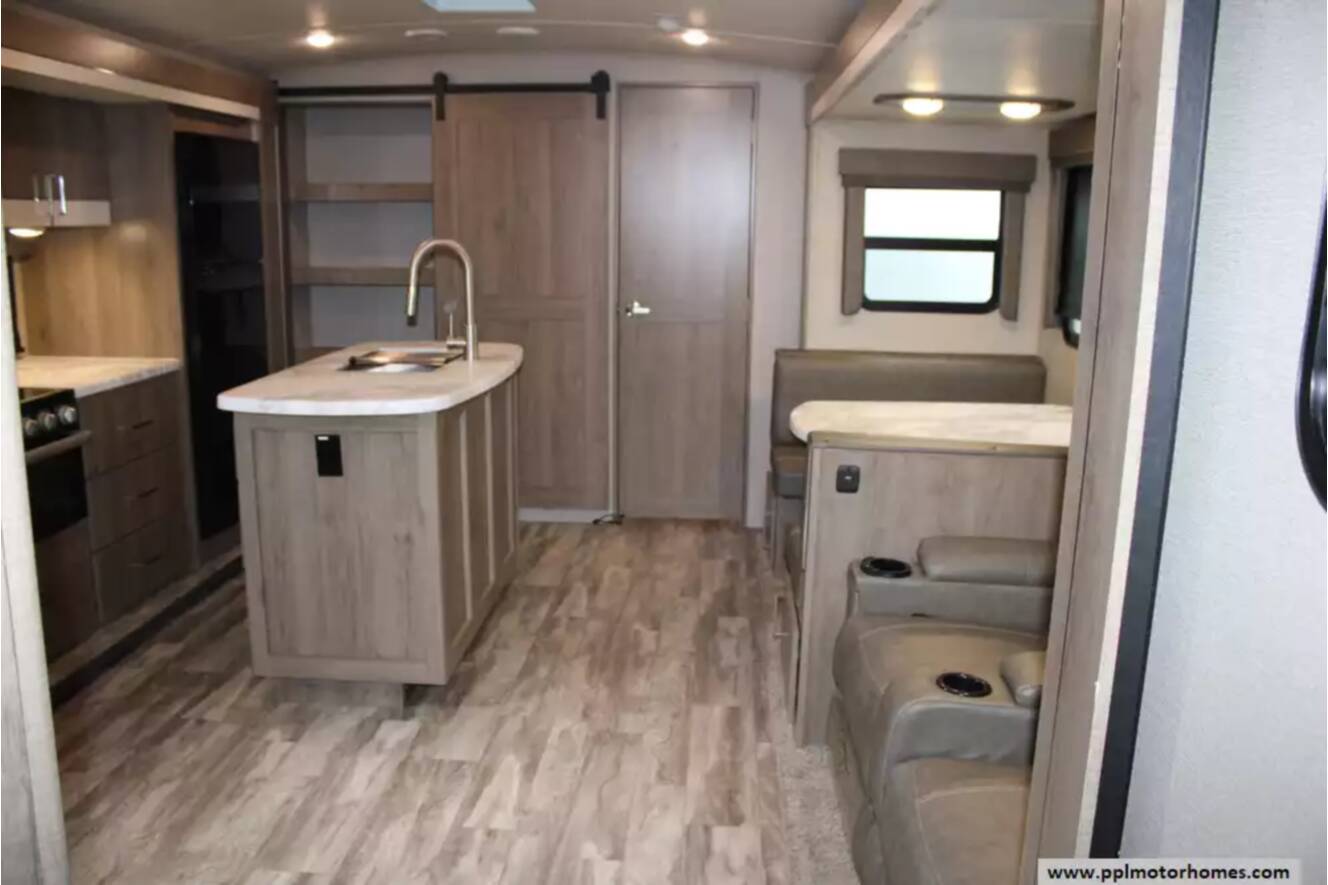 A photo of this 2022 Grand Design Imagine 3250BH