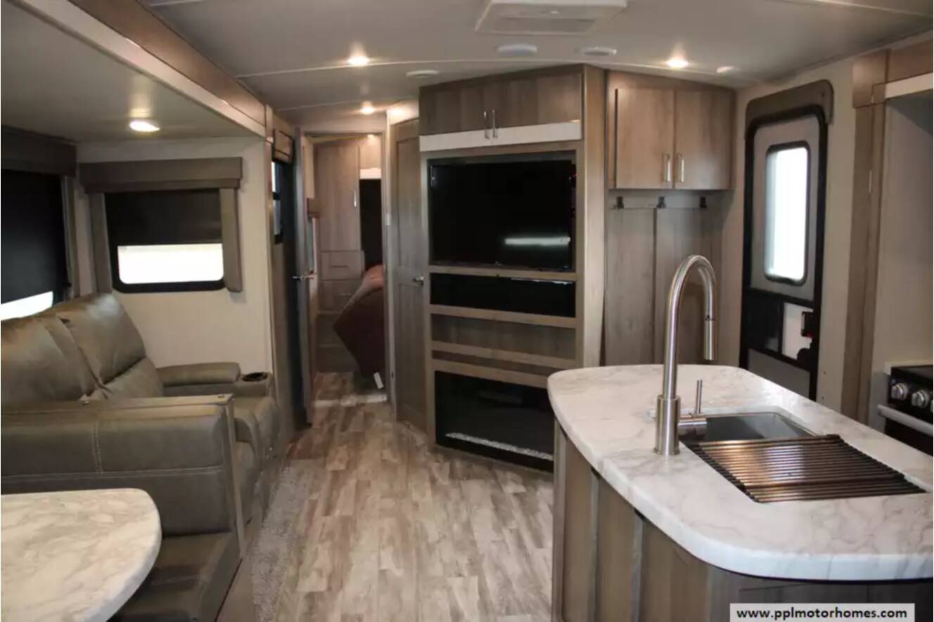 A photo of this 2022 Grand Design Imagine 3250BH