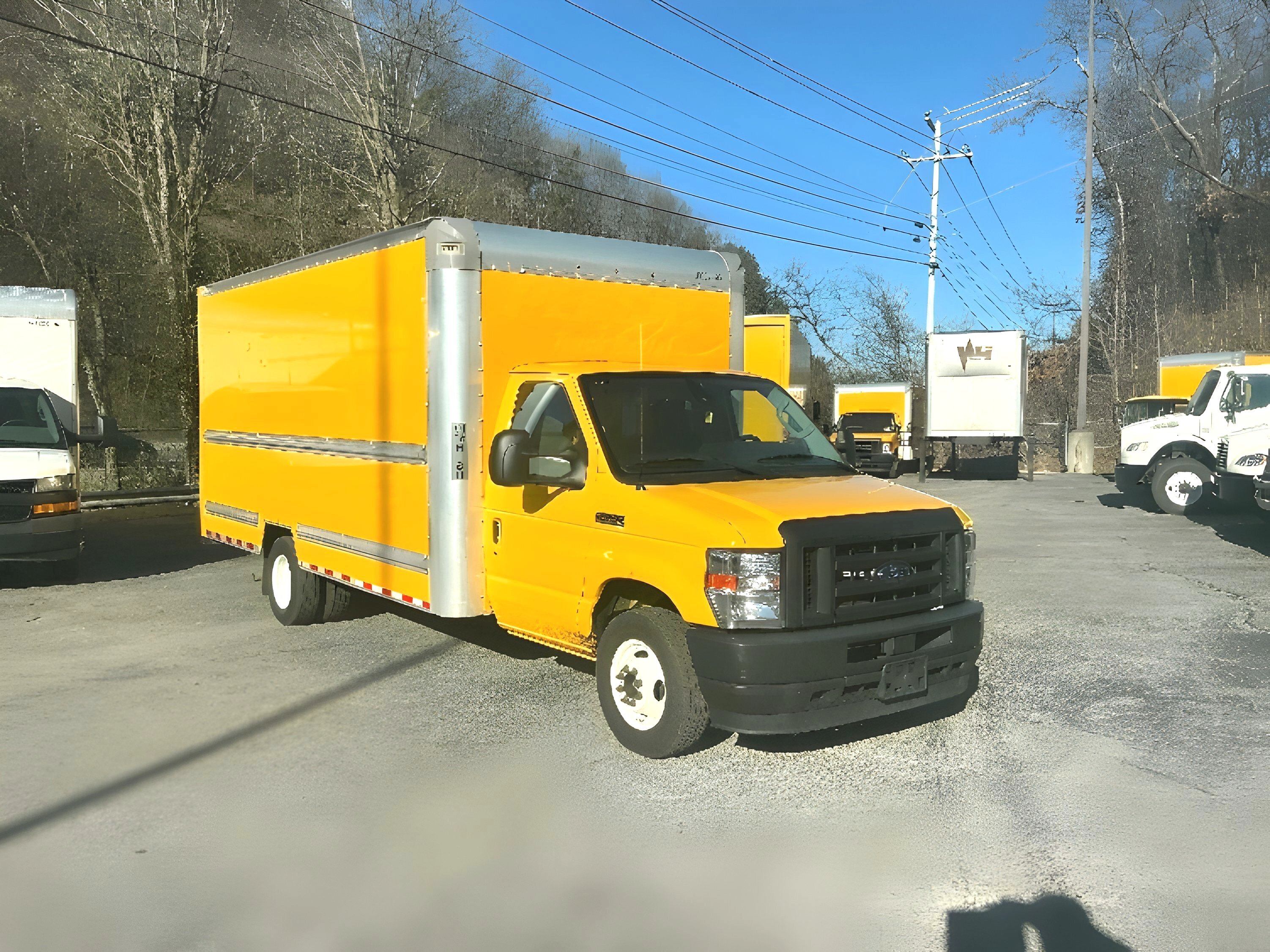 2022 FORD ECONOLINE in Knoxville, TN
