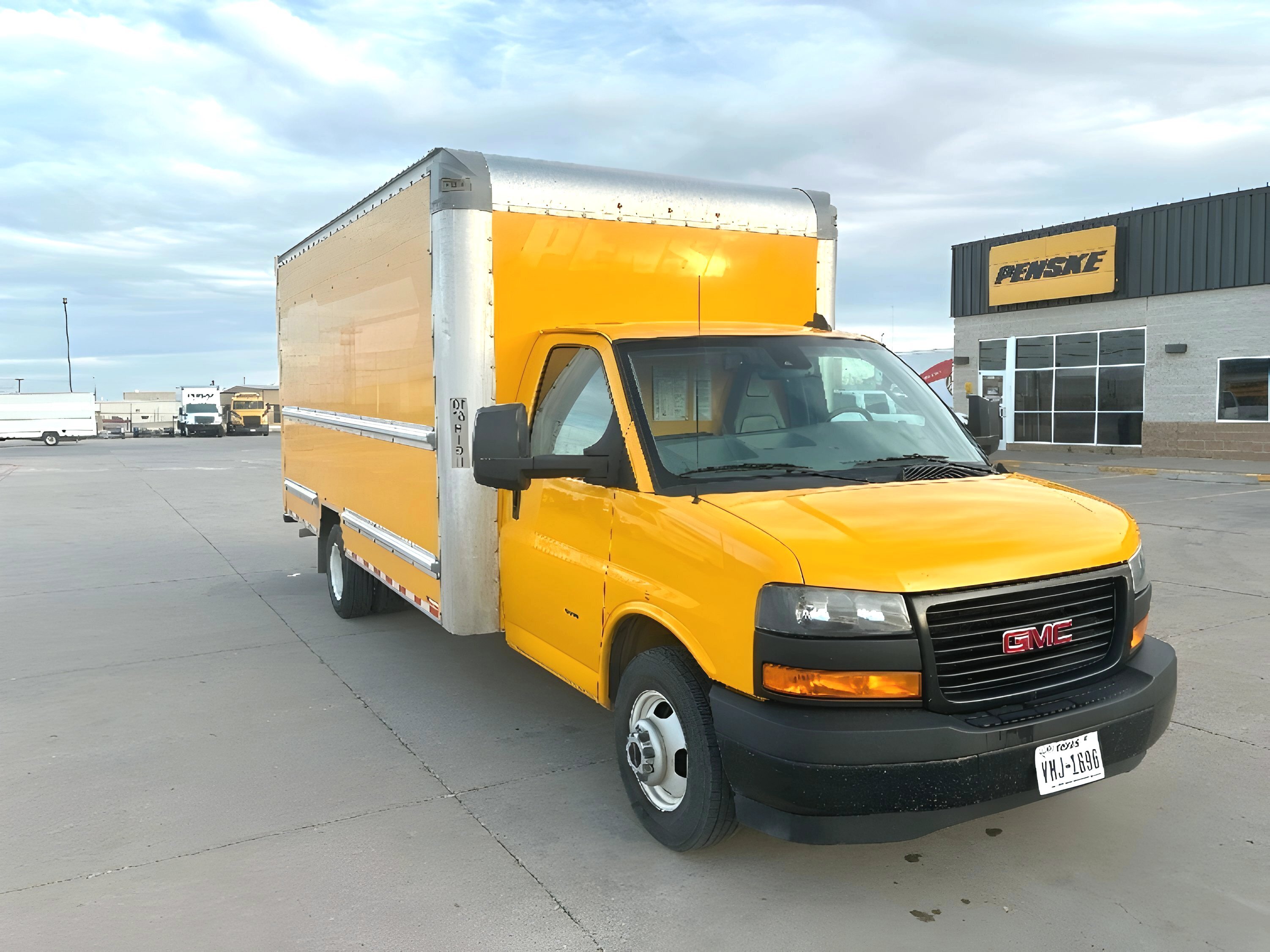 2022 GMC SAVANA in Lubbock, TX