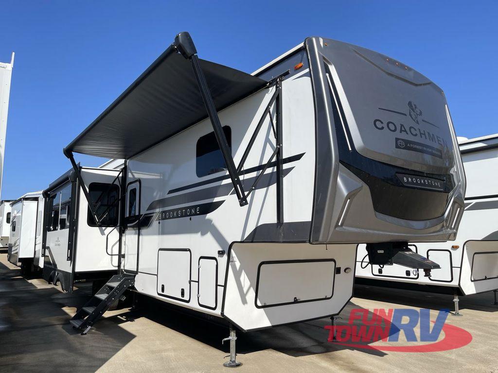 2025 Coachmen Rv Brookstone 318RLL in orange TX