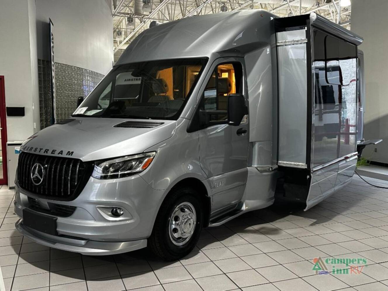 A photo of this 2026 Airstream ATLAS