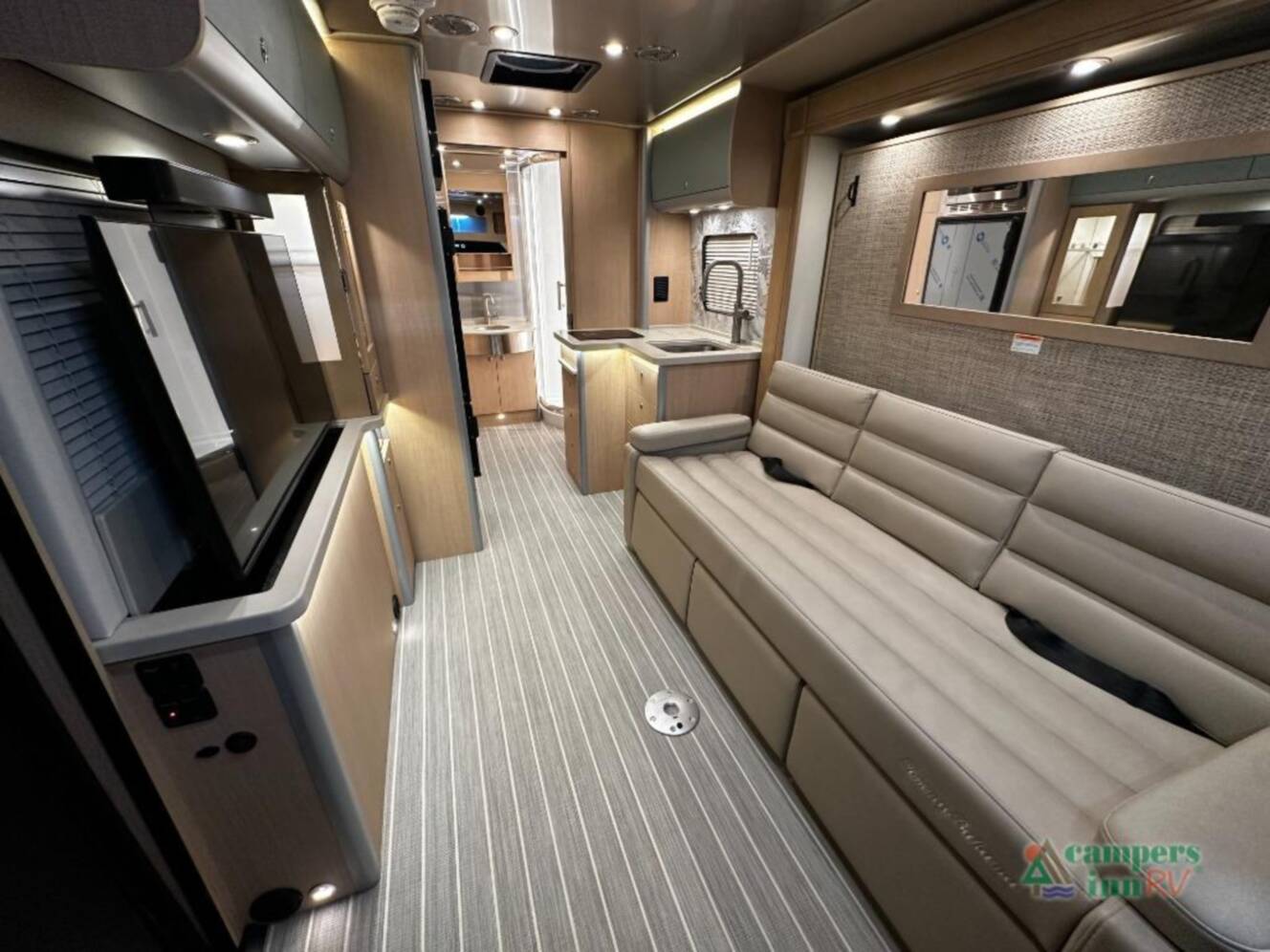 A photo of this 2026 Airstream ATLAS