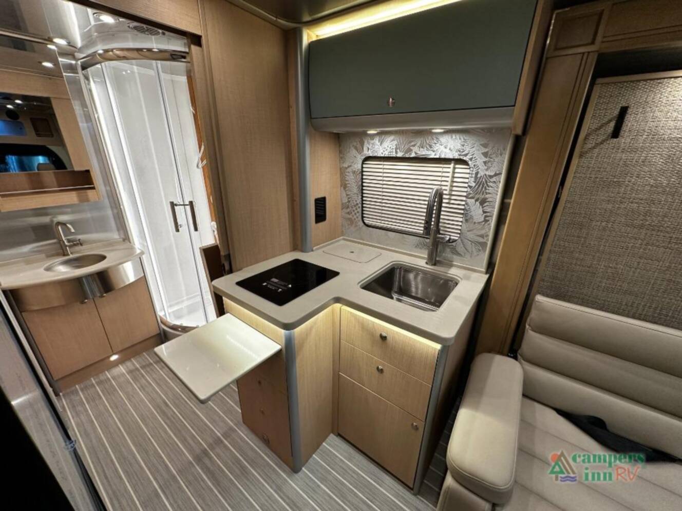 A photo of this 2026 Airstream ATLAS
