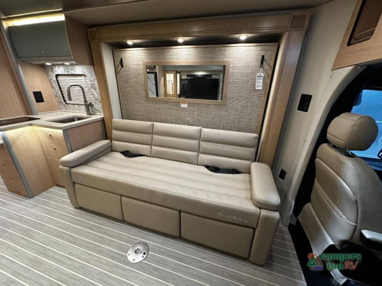 A photo of this 2026 Airstream ATLAS