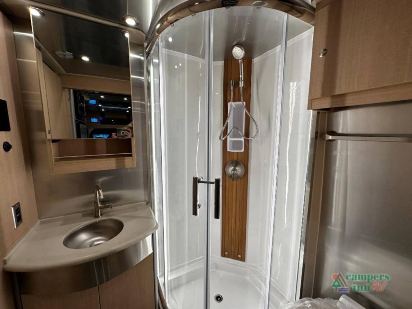 A photo of this 2026 Airstream ATLAS