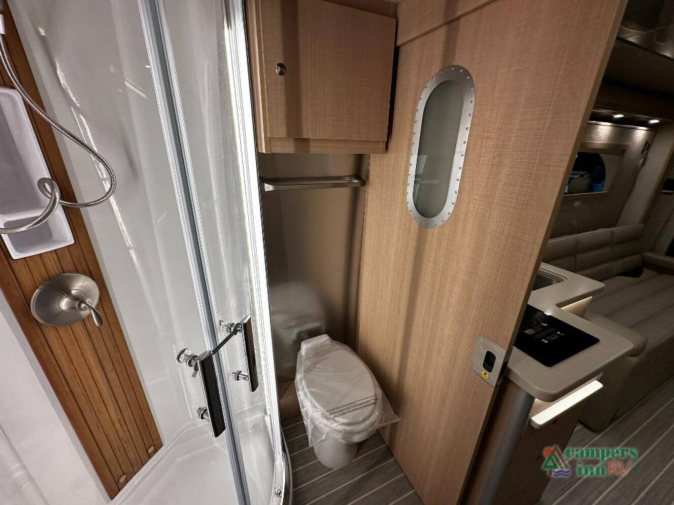 A photo of this 2026 Airstream ATLAS