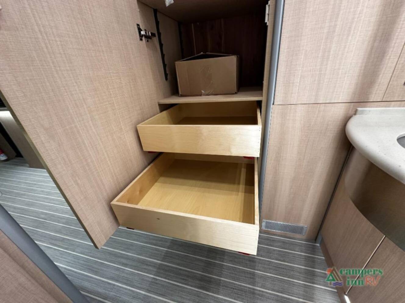 A photo of this 2026 Airstream ATLAS