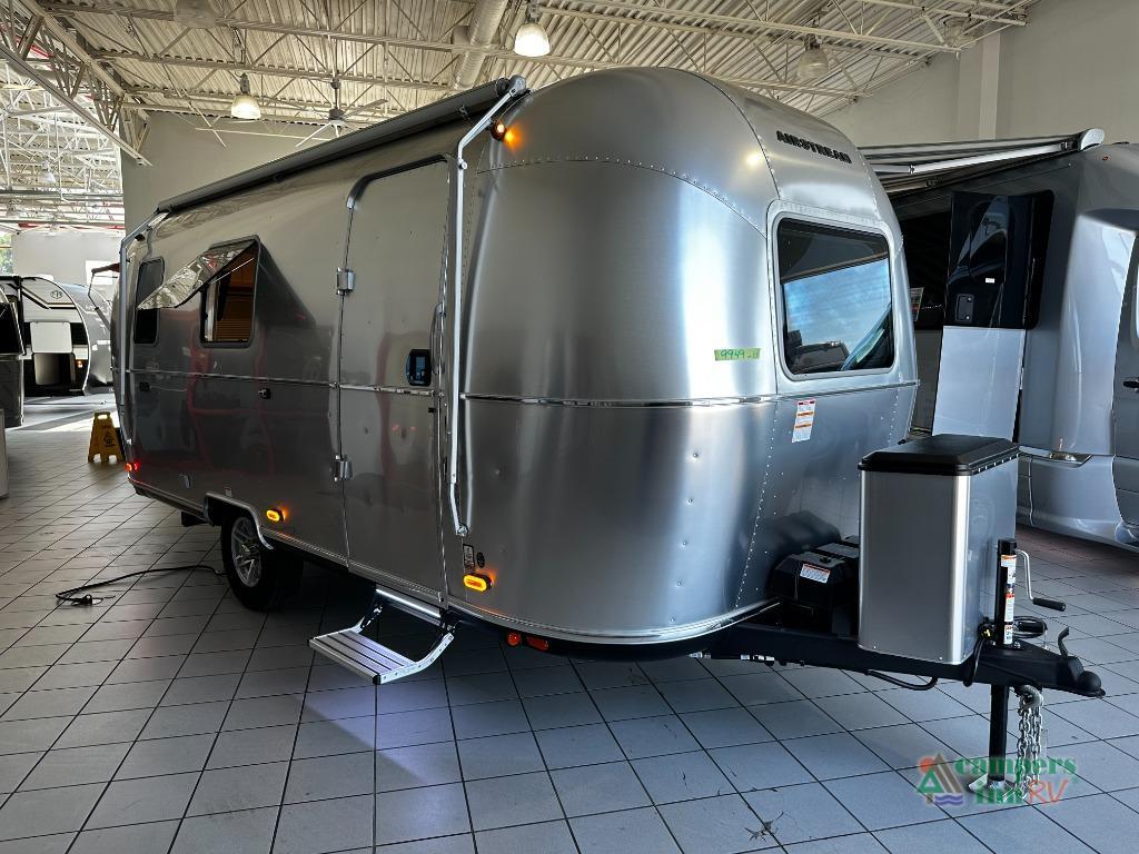2026 Airstream World Traveler 22RB in troy OH