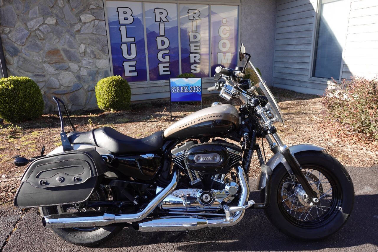 2018 Harley-Davidson Sportster 1200 Custom in Granite Falls, NC