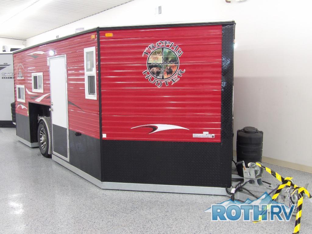 2026 Ice Castle Fish Houses Ice Castle Fish Houses 17V Trophy Hunter 8 X 17V in grand rapids MN