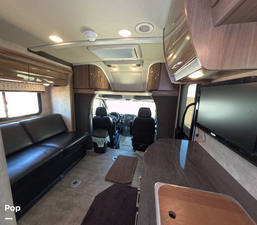 2014 Itasca Navion IQ 24G in simi valley CA