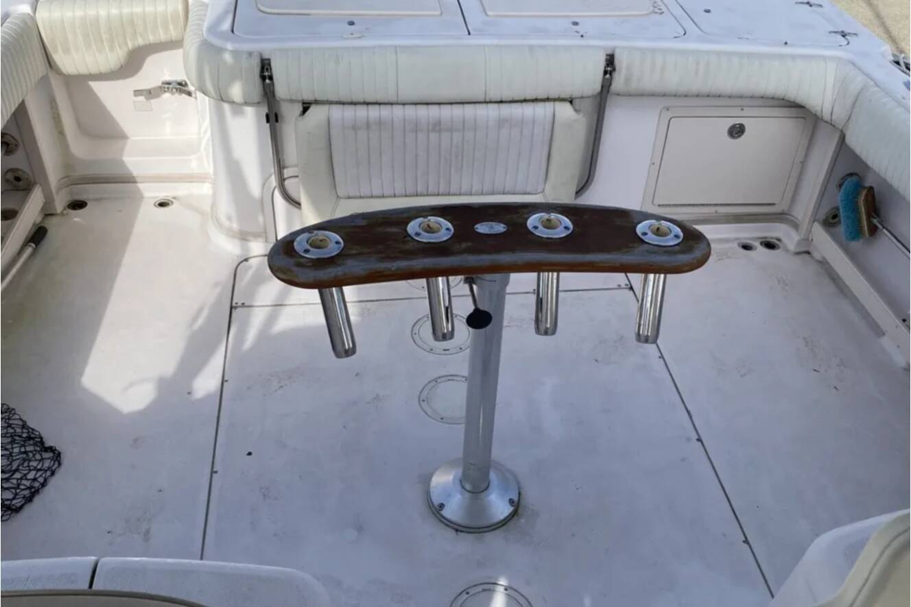 A photo of this 2002 Grady-White Express 330