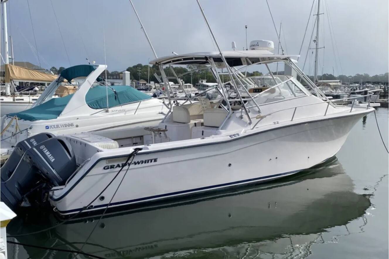A photo of this 2002 Grady-White Express 330