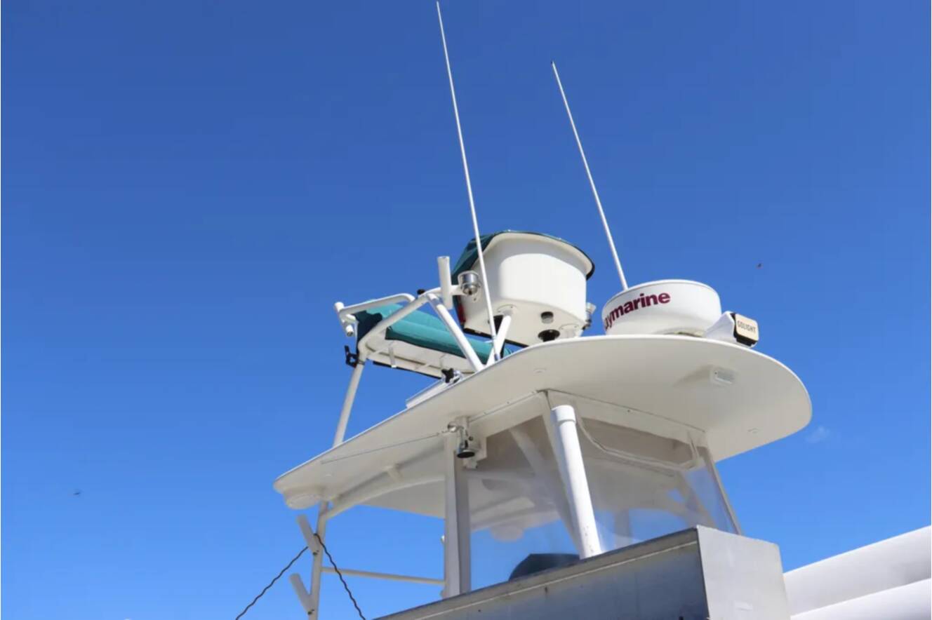 A photo of this 1997 Intrepid 322 CENTER CONSOLE