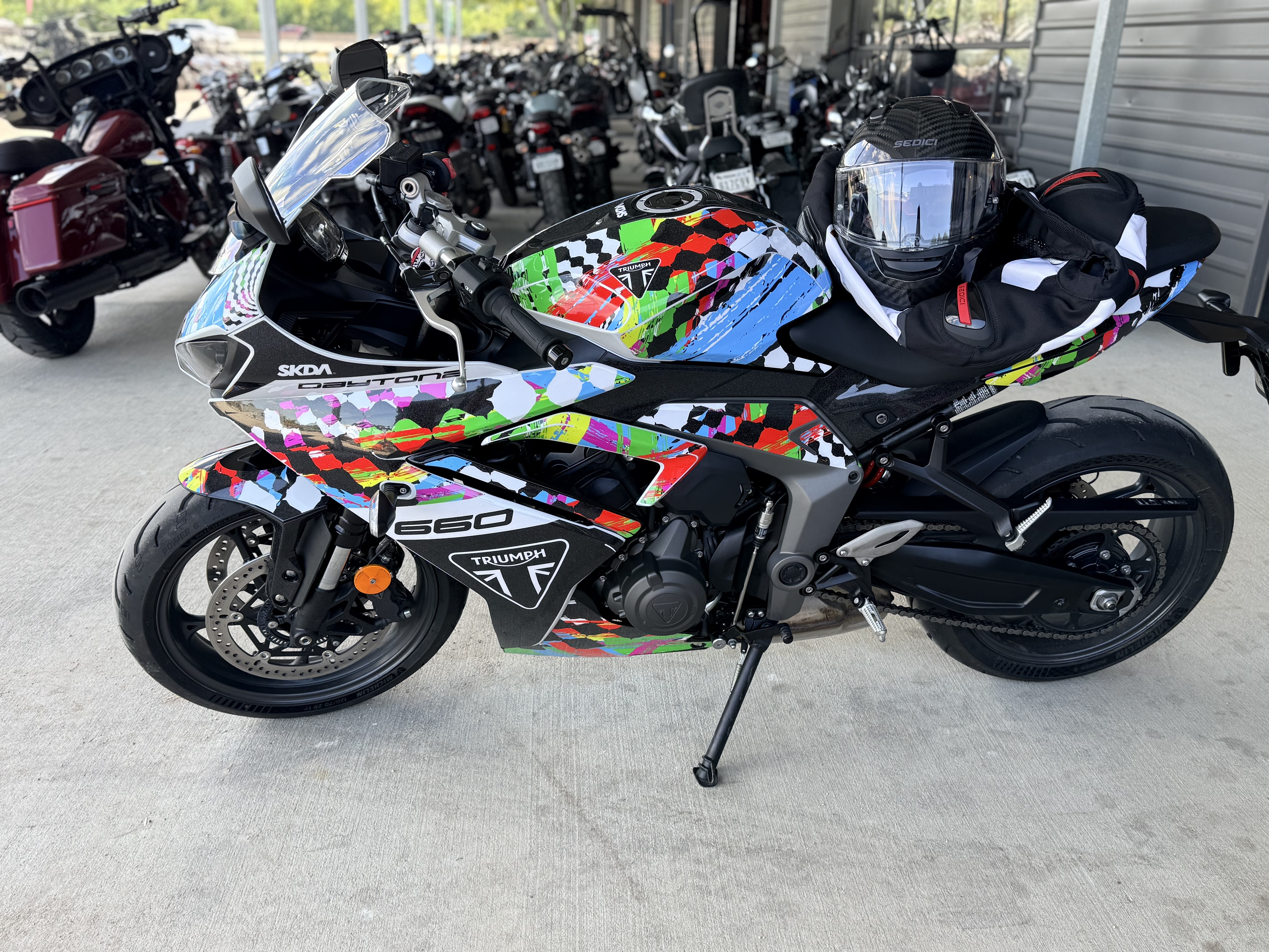 696140845e91f87403080adc.jpg?