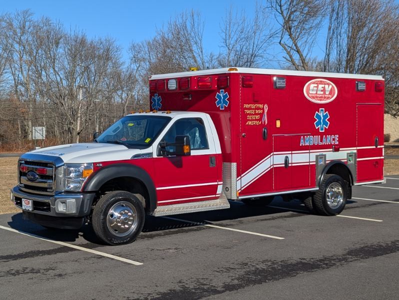 2016 FORD F450 in Levittown, PA