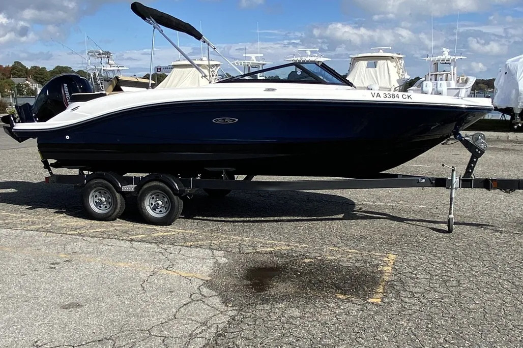 2023 Sea Ray SPX 210 in yorktown VA