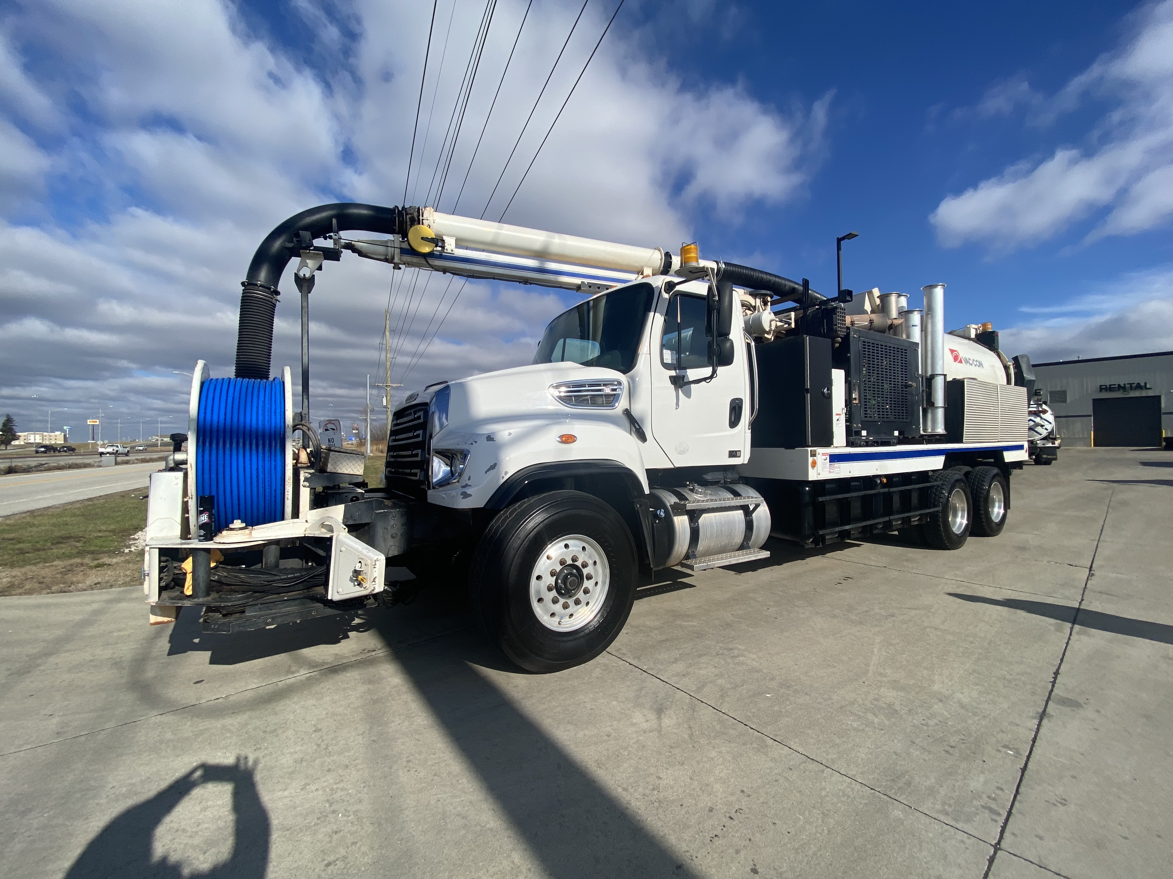 2017 VAC-CON V312 LHA in Arlington, VT
