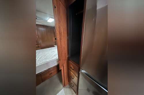 2007 Fleetwood REVOLUTION LE 40E in glendale AZ