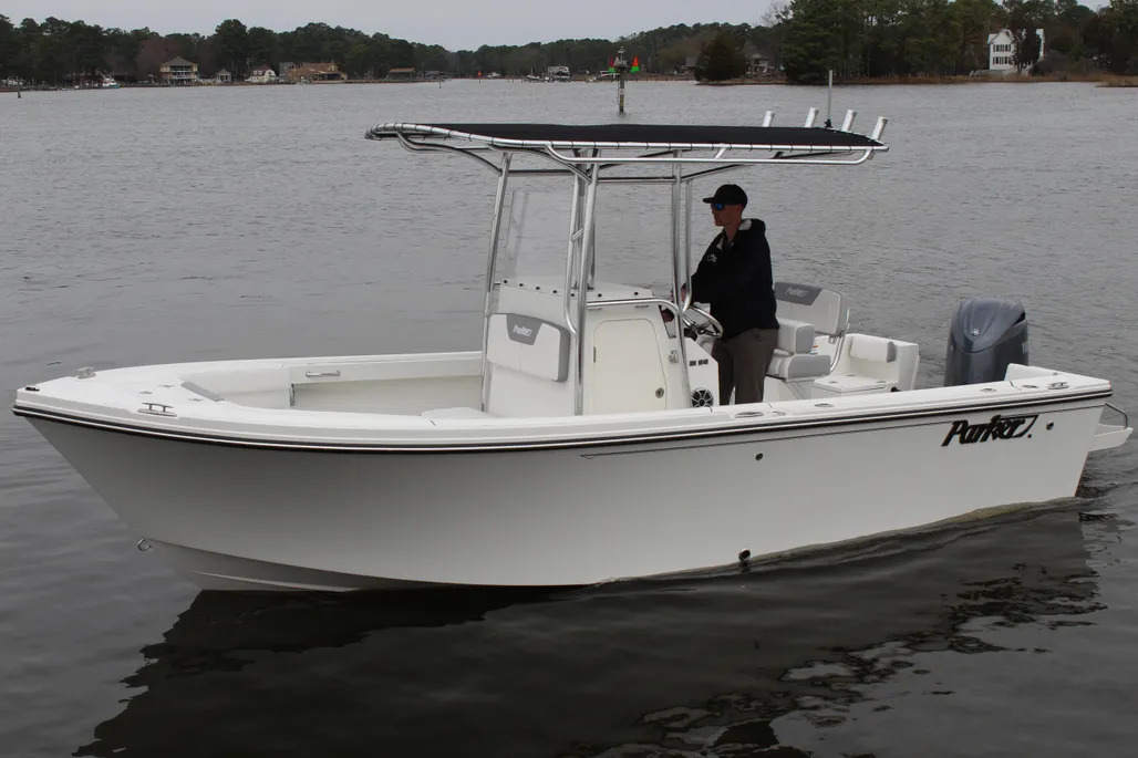 2025 Parker 21SE Center Console in yorktown VA