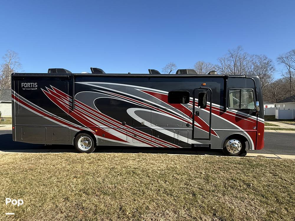 2023 Fleetwood Fortis 34MB in williamsburg VA