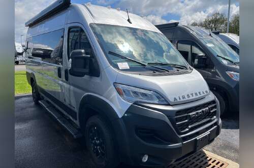 2026 Airstream Rangeline Touring Coach BASE in orchard park NY