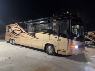 2005 MONACO EXECUTIVE 43PBT